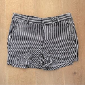 💗 JOE FRESH Pinstripe Shorts